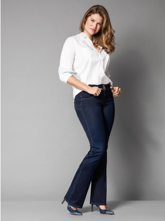 Jean Salsa évasé avec chemise blanche