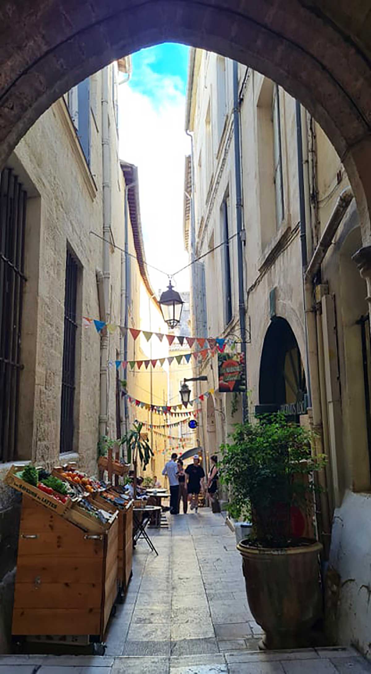 shopping-à-Montpellier-rue-du-bras-de-fer
