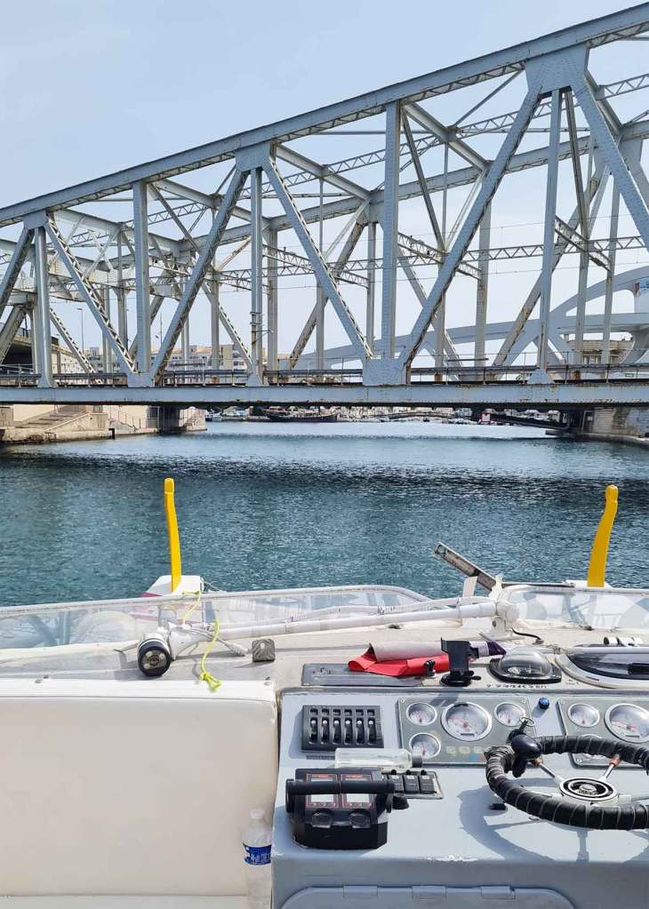 Sous-les-ponts-du-Canal-Royal