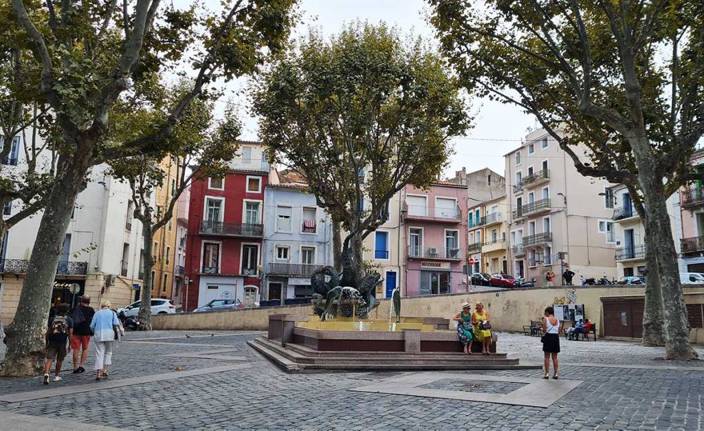 Sète-place-Leon-Blum
